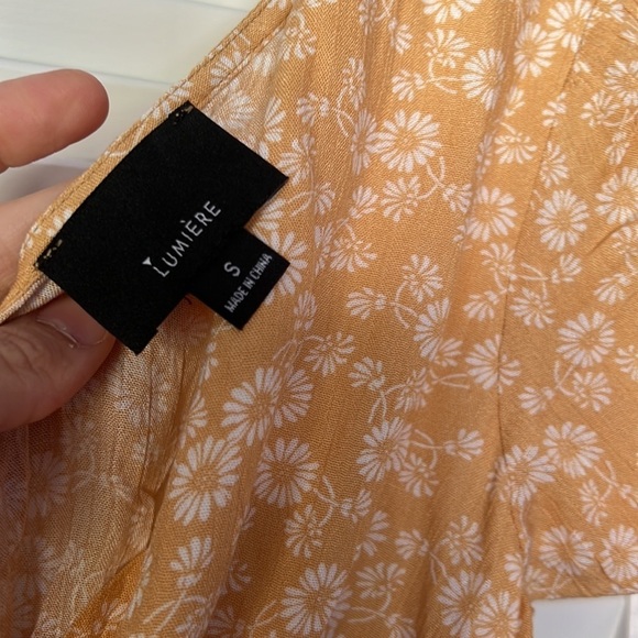 NWOT Urban Outfitters Lumiére daisy yellow sundress - Picture 4 of 5